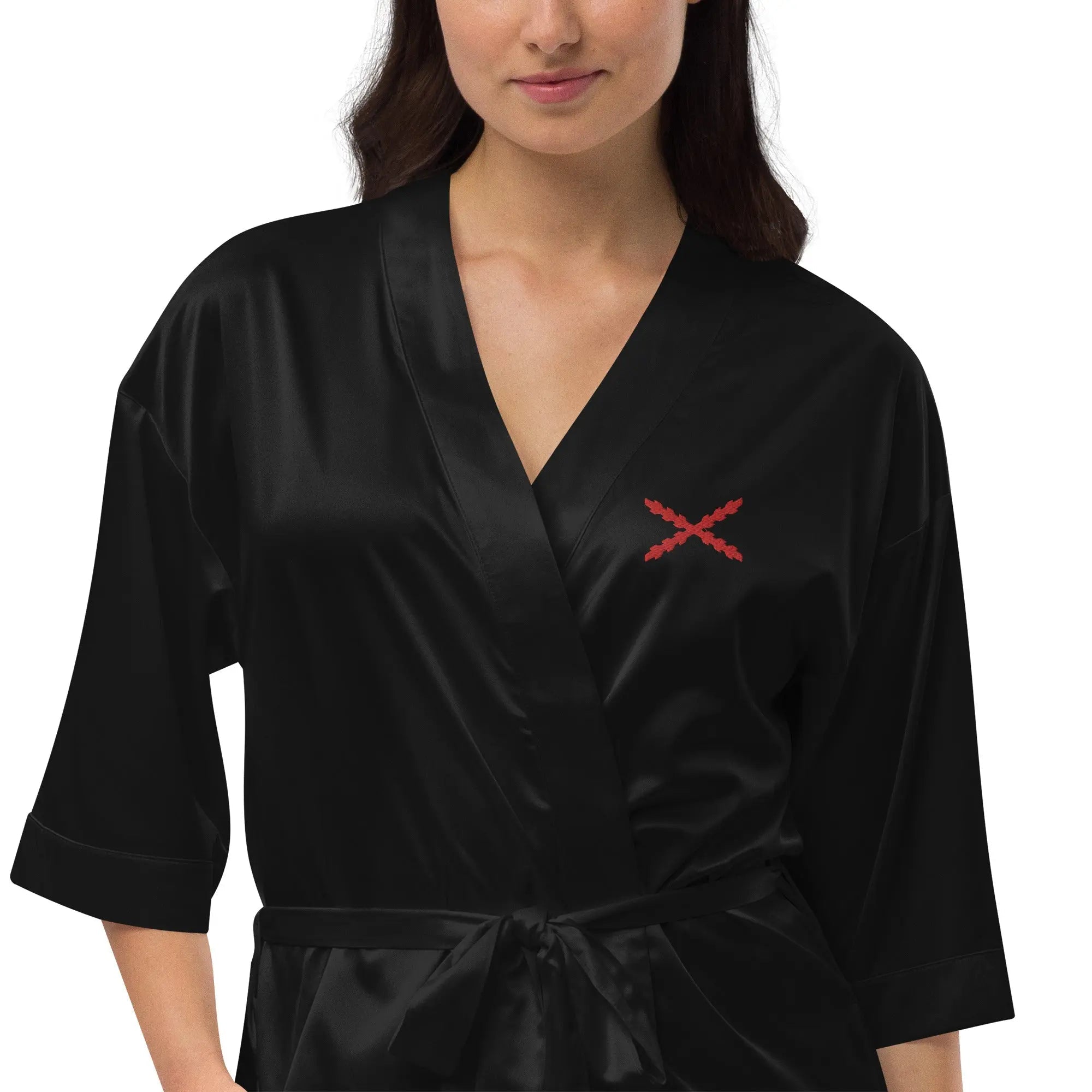 Comprar Bata de satén Cruz de Borgoña Bandera España La Flamenca de Borgoña Patricia Muñoz VOX