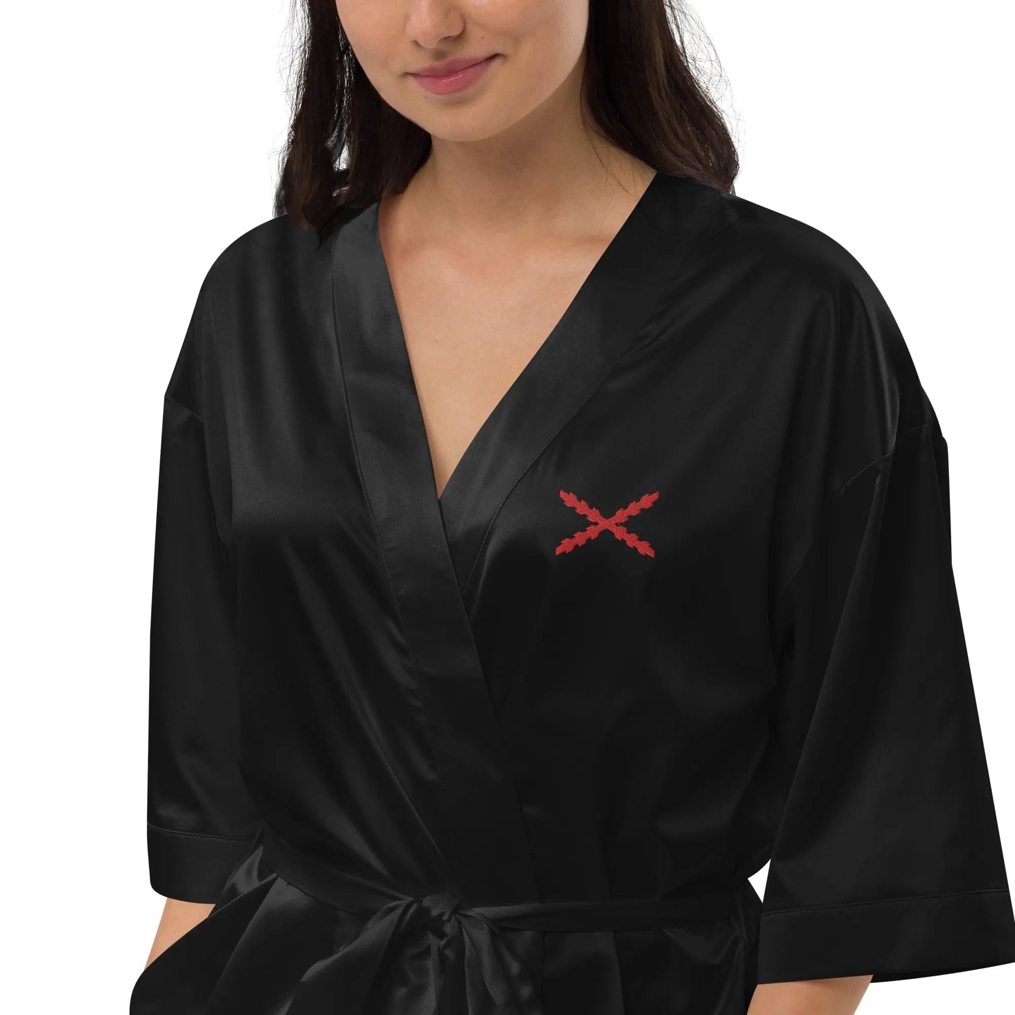 Comprar Bata de satén Cruz de Borgoña Bandera España La Flamenca de Borgoña Patricia Muñoz VOX