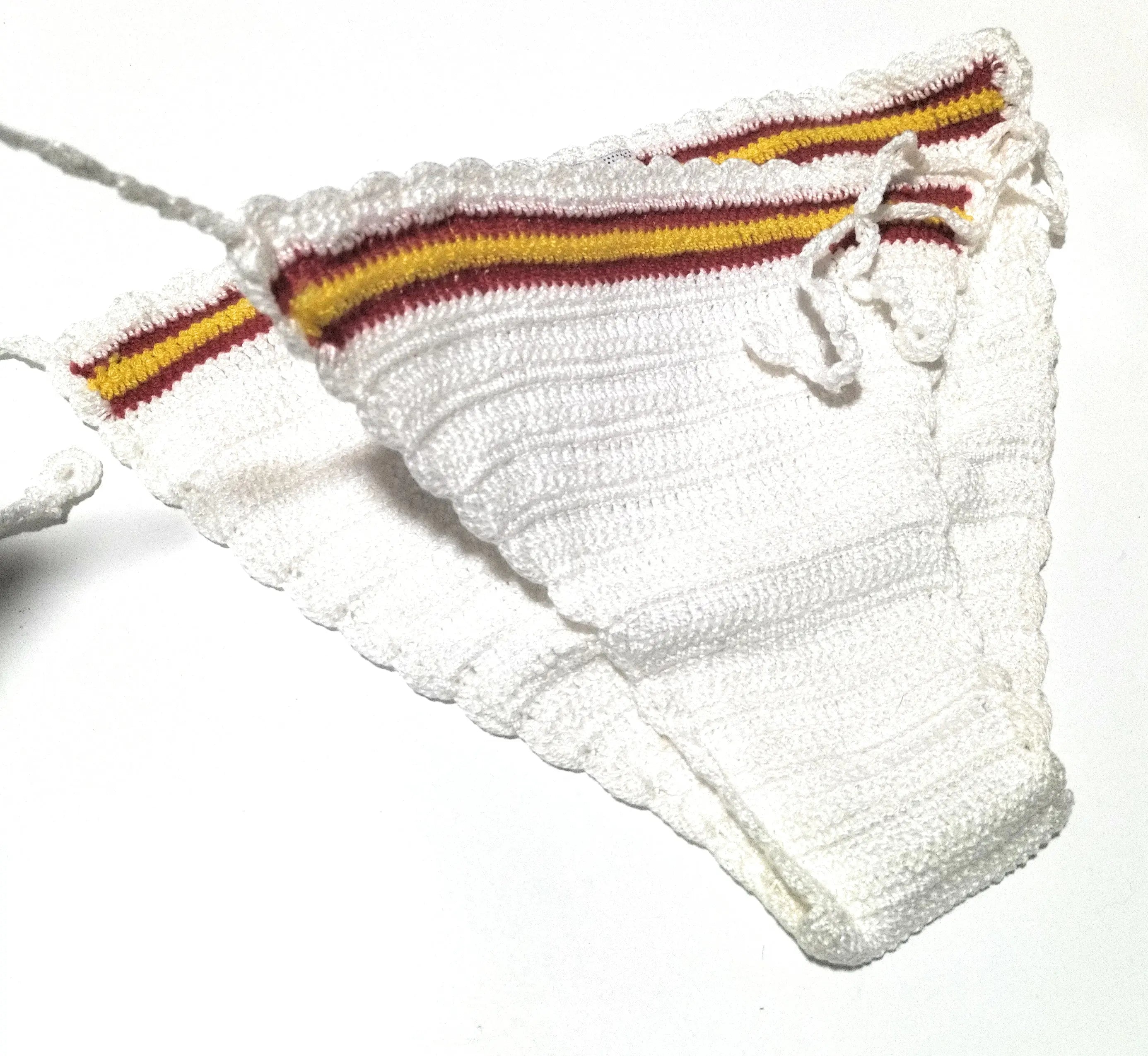 Comprar Braguita Bikini crochet blanco Bandera de España Bandera España La Flamenca de Borgoña Patricia Muñoz VOX