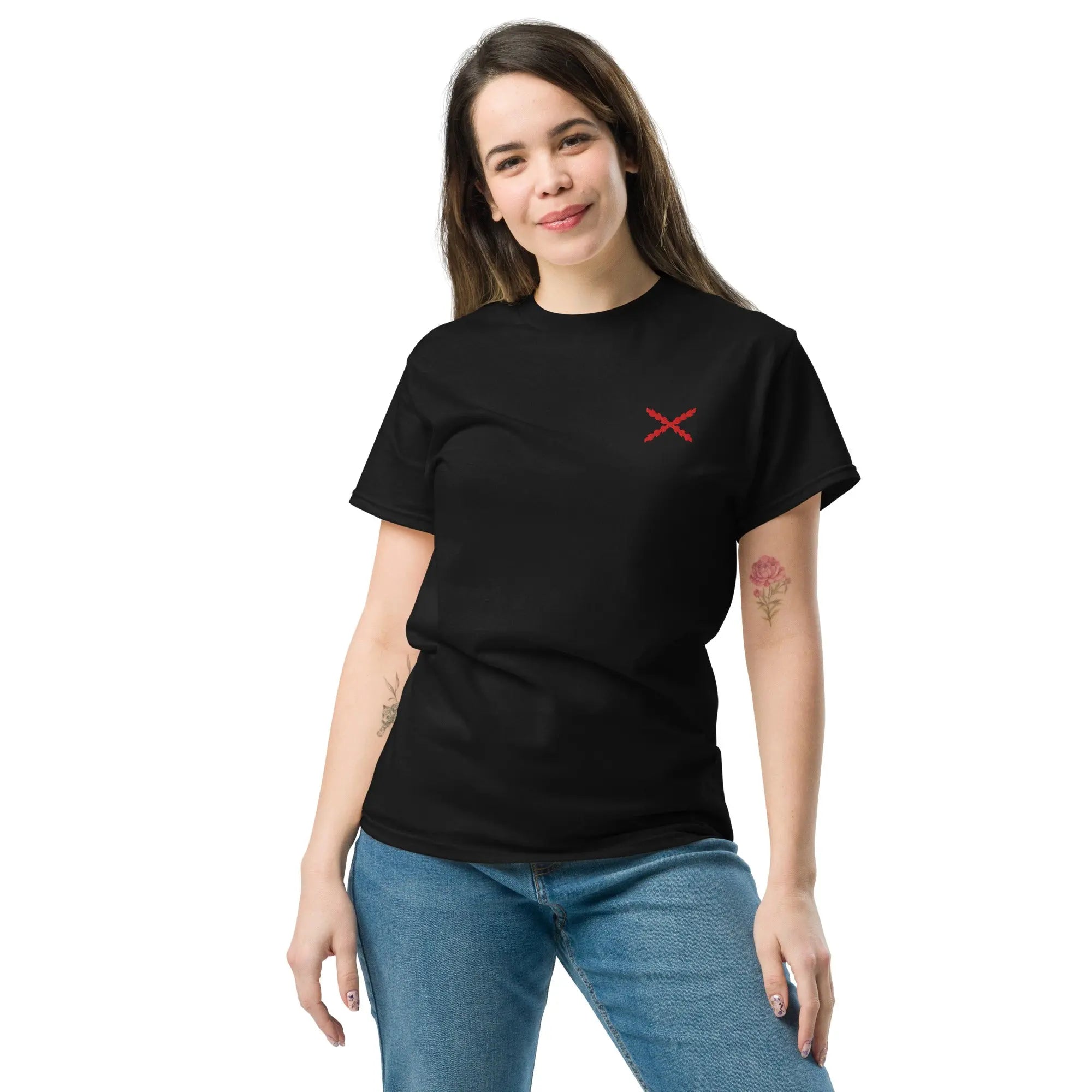 Comprar Camiseta clásica unisex bordado Cruz de Borgoña La Flamenca de Borgoña, Bandera de España, Cruz de Borgoña, Patricia Muñoz, VOX