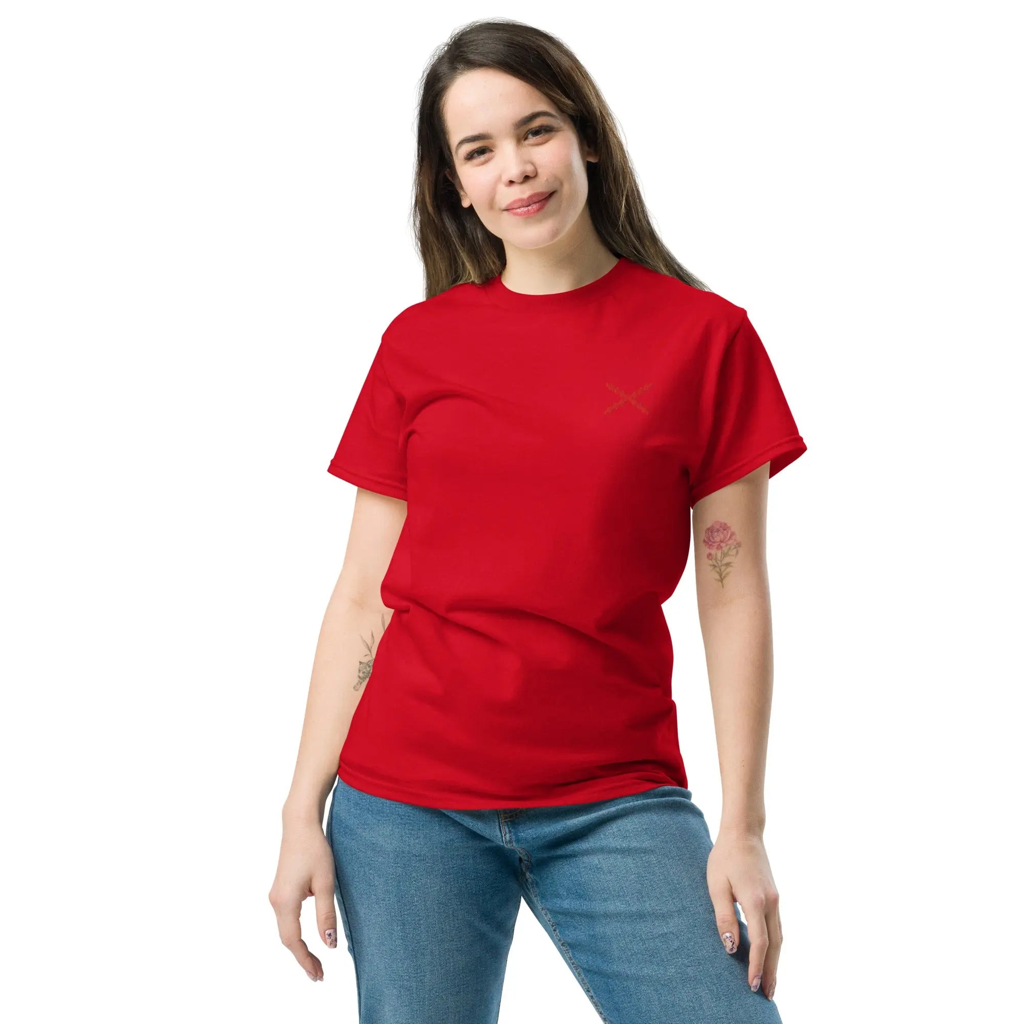 Comprar Camiseta clásica unisex bordado Cruz de Borgoña La Flamenca de Borgoña, Bandera de España, Cruz de Borgoña, Patricia Muñoz, VOX