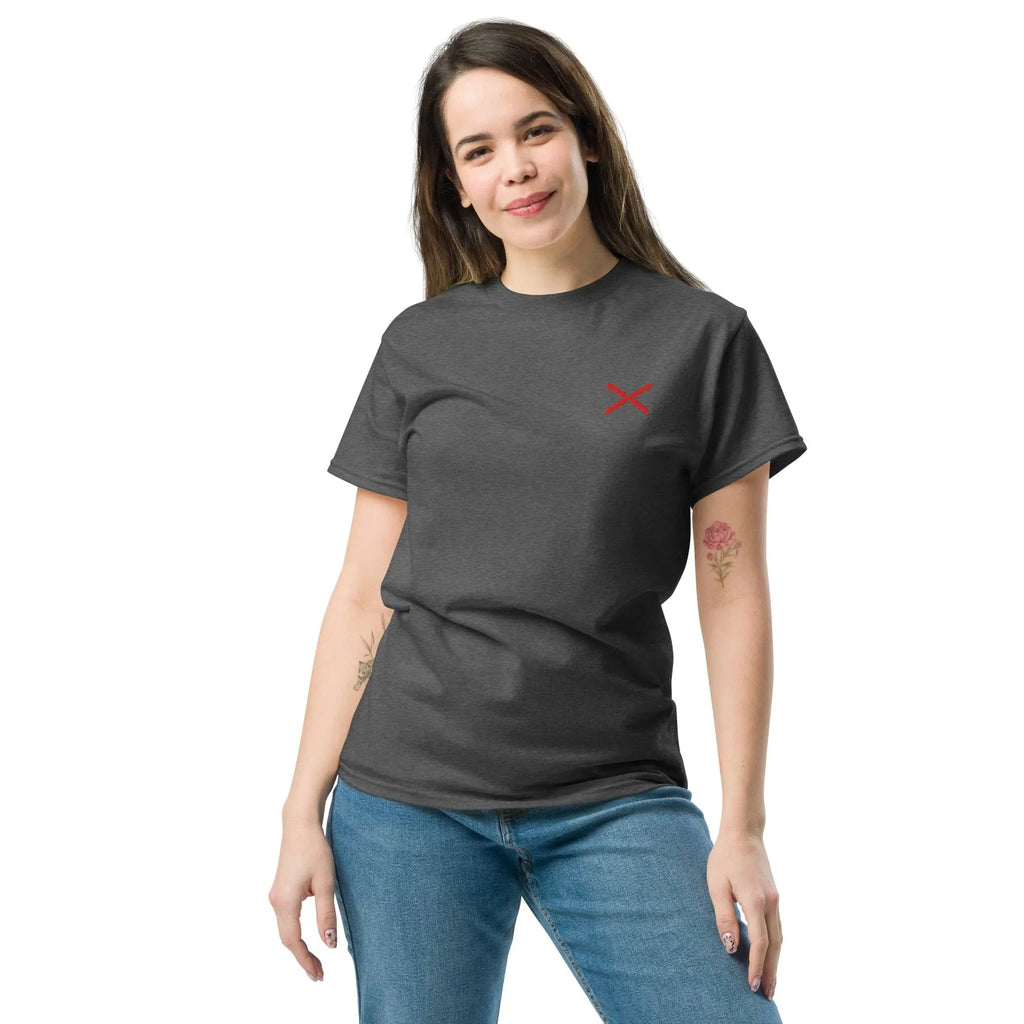 Comprar Camiseta clásica unisex bordado Cruz de Borgoña La Flamenca de Borgoña, Bandera de España, Cruz de Borgoña, Patricia Muñoz, VOX