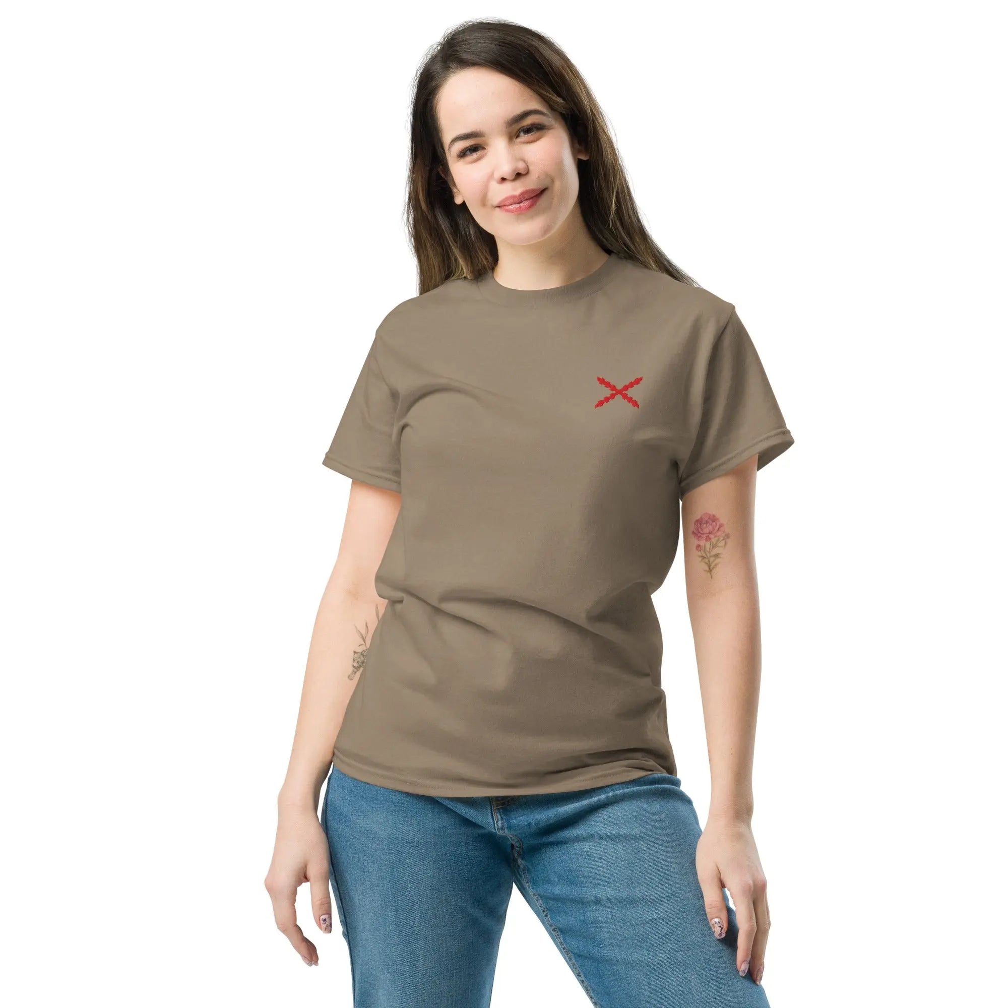 Comprar Camiseta clásica unisex bordado Cruz de Borgoña La Flamenca de Borgoña, Bandera de España, Cruz de Borgoña, Patricia Muñoz, VOX