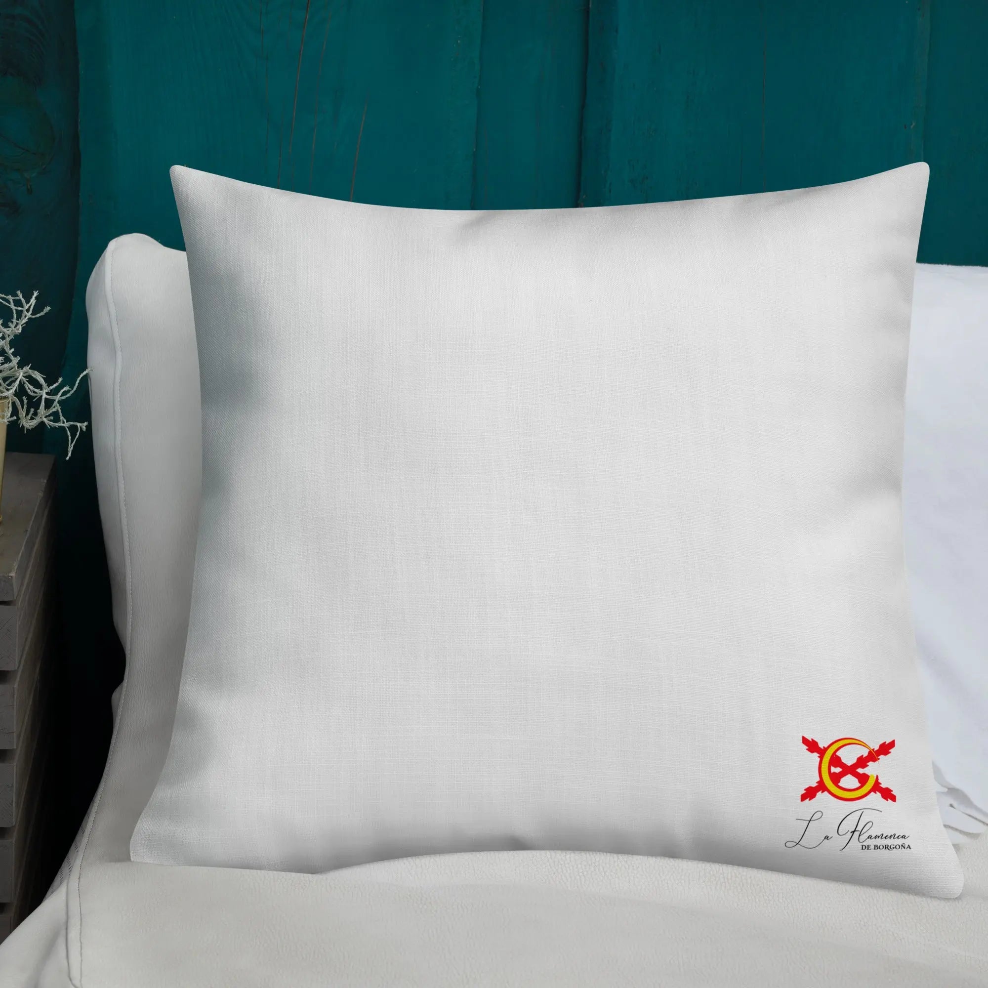 Comprar Cojín calavera La Muerte Bandera España La Flamenca de Borgoña Patricia Muñoz VOX