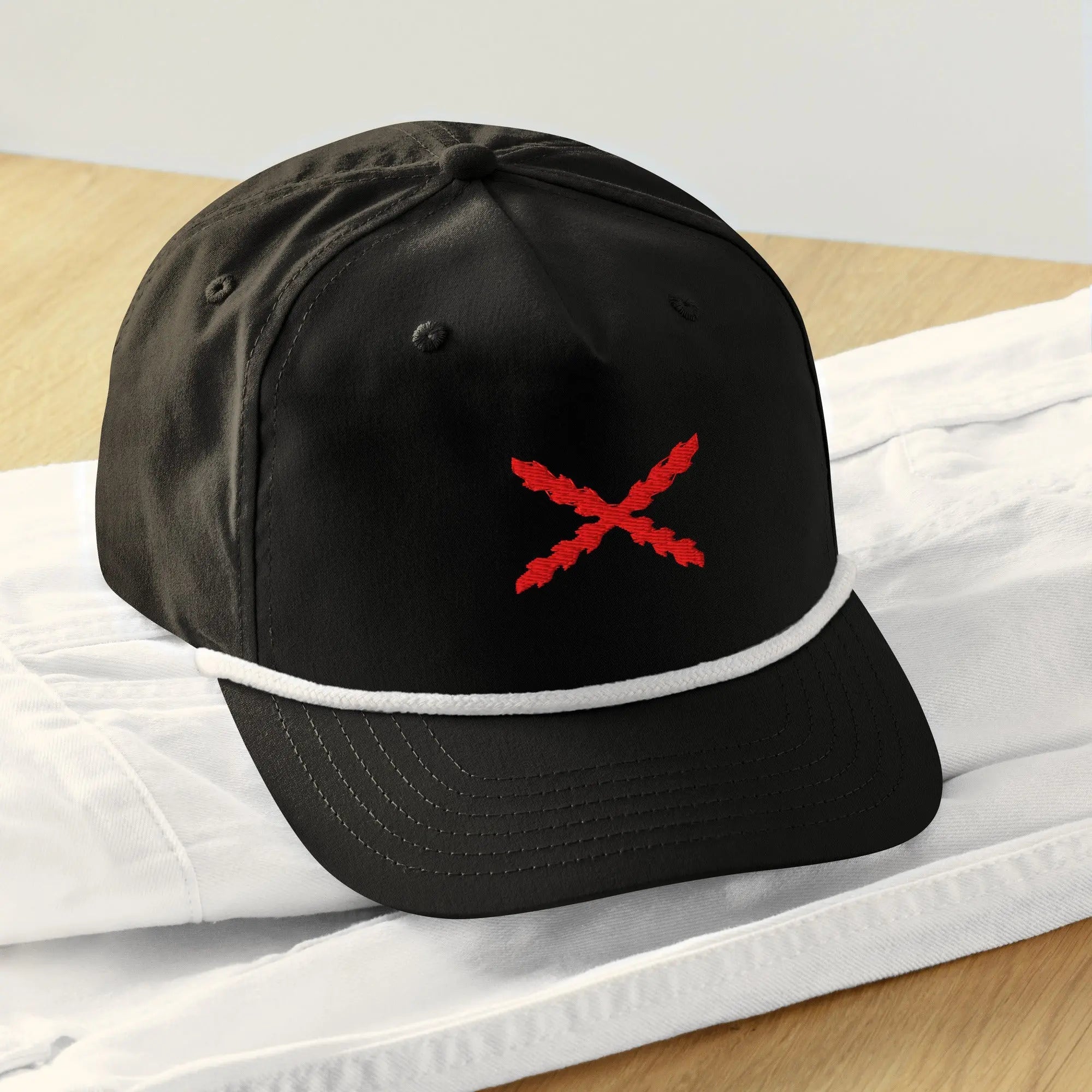 Comprar Gorra de golf con cuerda Cruz de Borgoña Bandera España La Flamenca de Borgoña Patricia Muñoz VOX