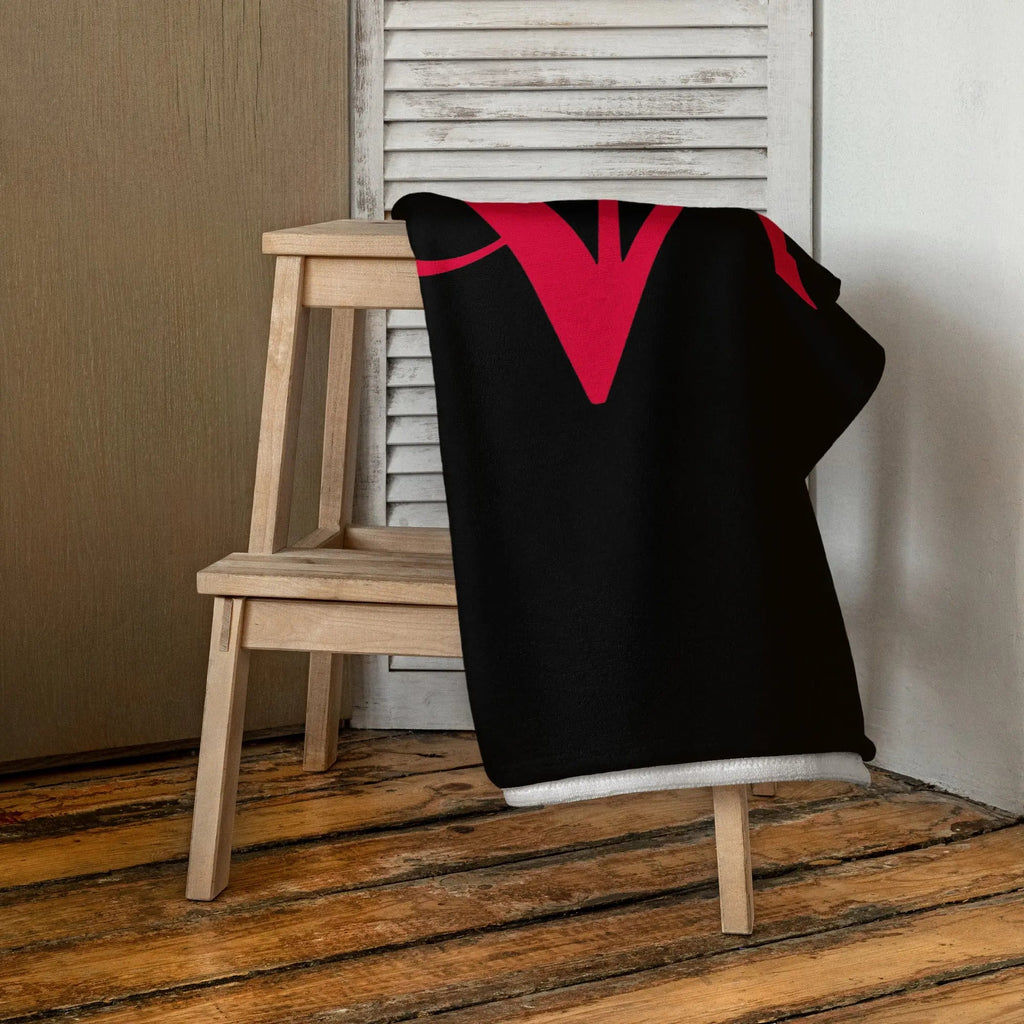 Comprar Toalla Victoria 1 de Abril Bandera España La Flamenca de Borgoña Patricia Muñoz VOX