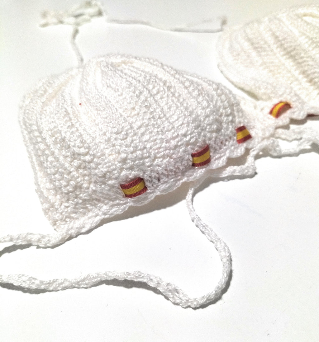 Comprar Sujetador Bikini crochet blanco Bandera de España Bandera España La Flamenca de Borgoña Patricia Muñoz VOX